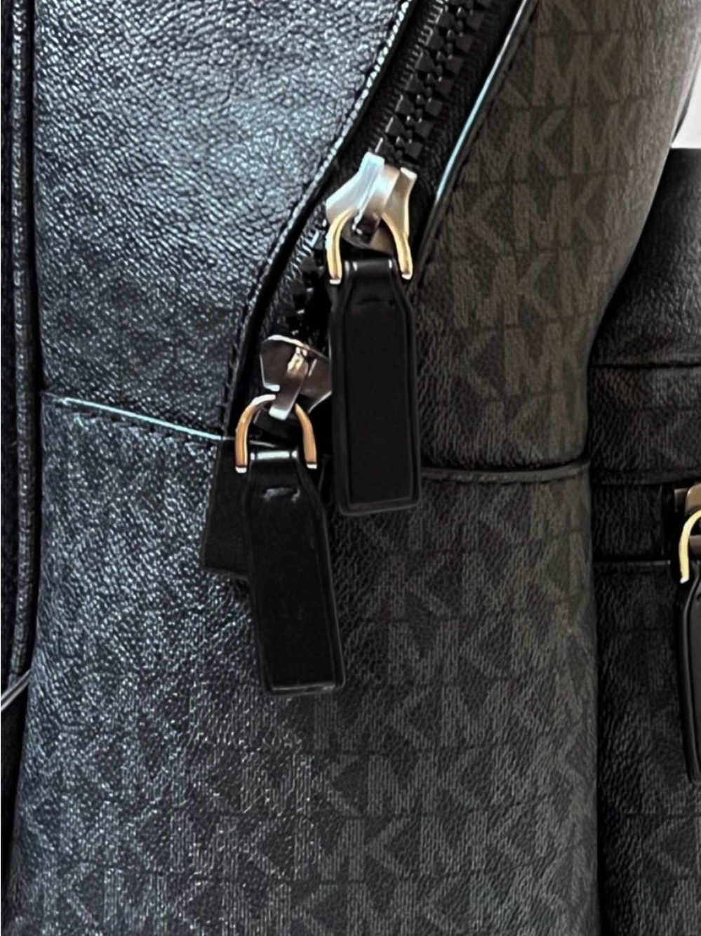 NEW Michael Kors Cooper Logo large black/gray backpack - Picture 4 of 6